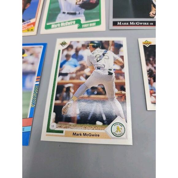 Lot of 7 Mark McGwire Baseball Cards Various Years - Picture 7 of 9